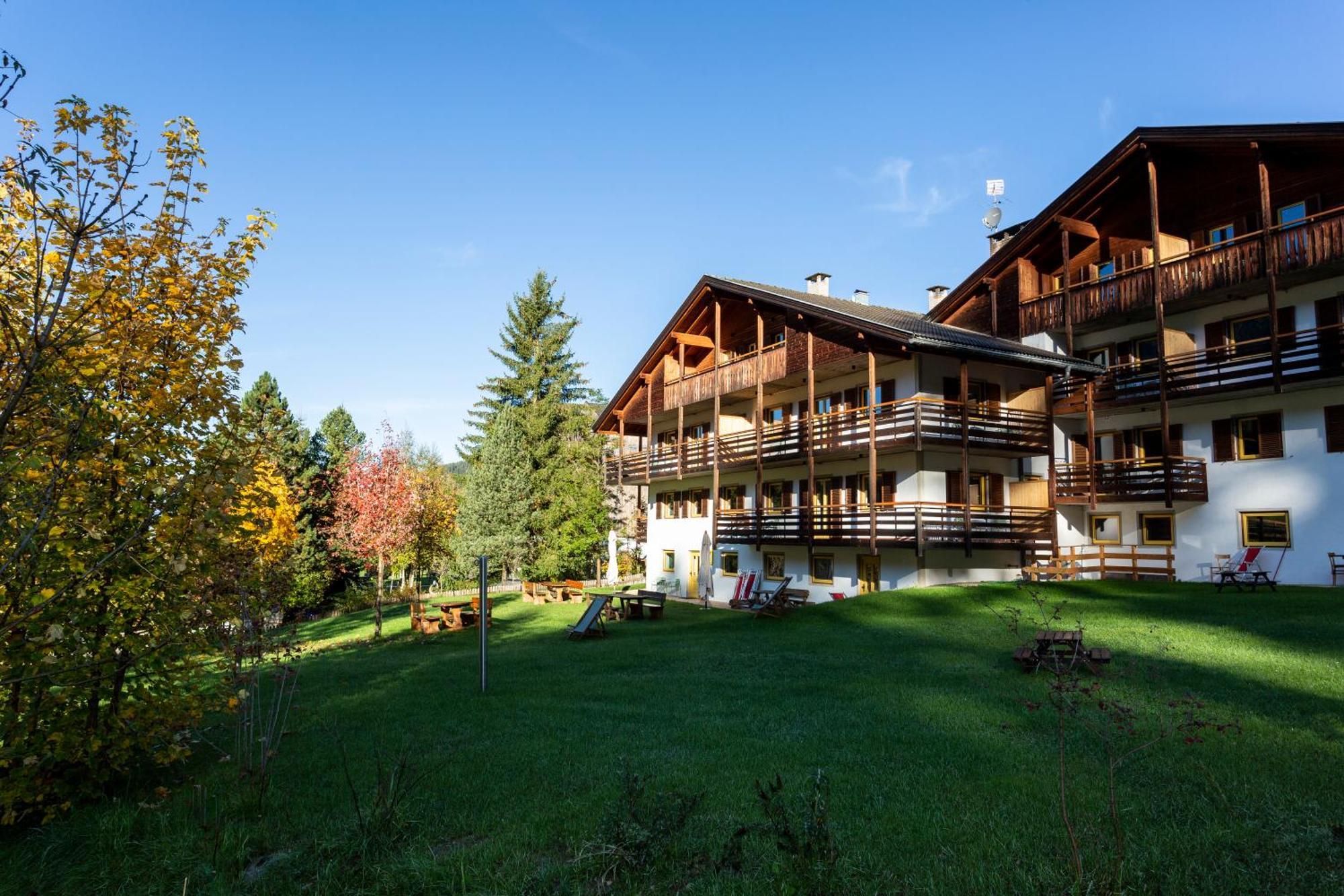 Miraodle Apartments Funes  Luaran gambar